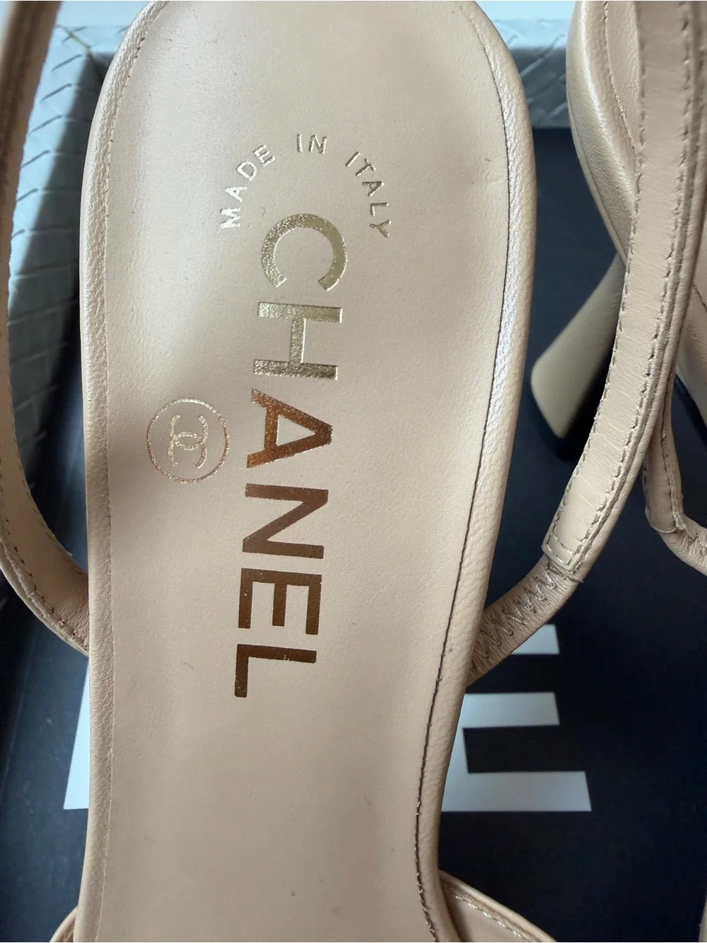 CHANEL SS 26 BLACK BEIGE 2 TONE LEATHER PATENT HEELS SLINGBACKS PUMPS SHOES 38